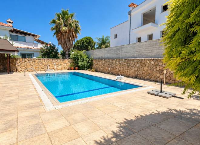 Villa With Private Pool For Sale On An 850 M² Plot In Edremit, Kyrenia